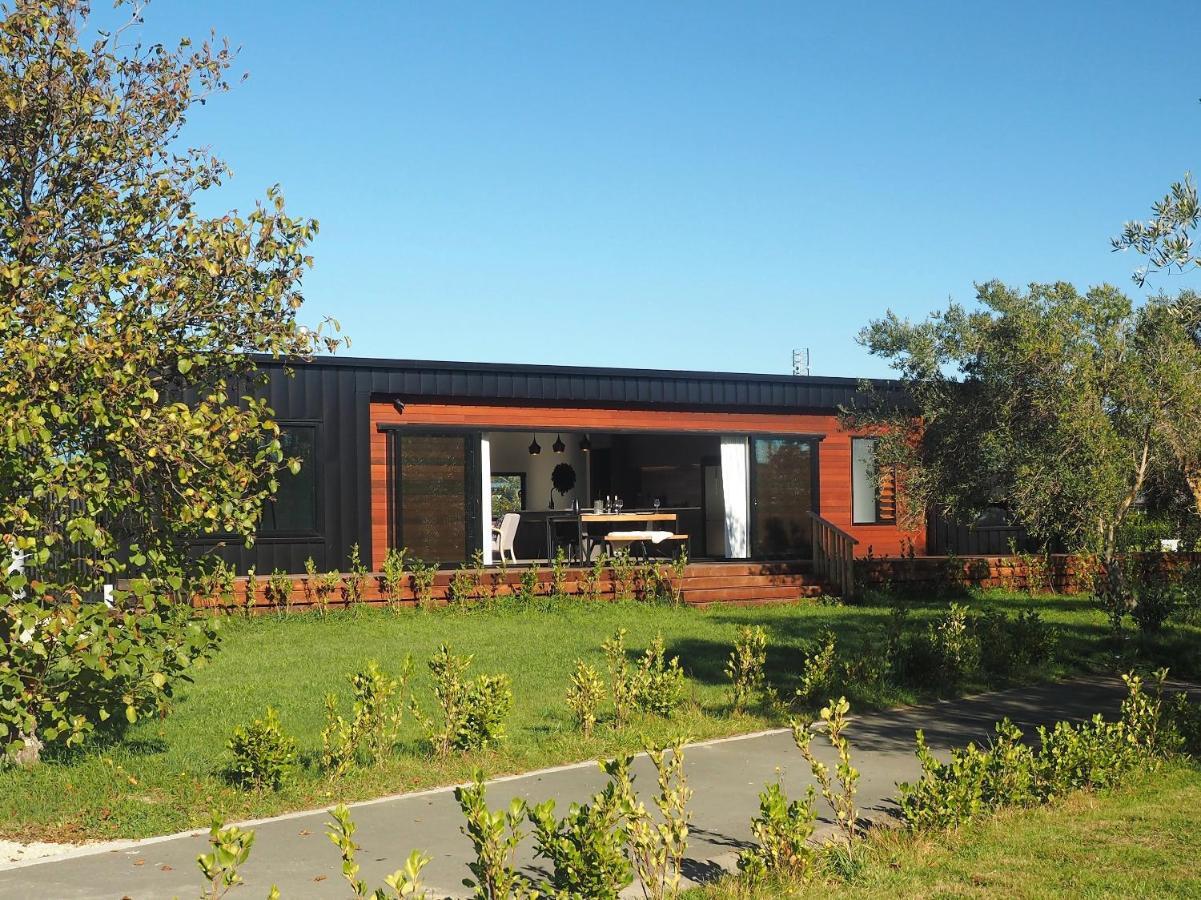 Pinot Longbox - Martinborough Holiday Home Екстериор снимка